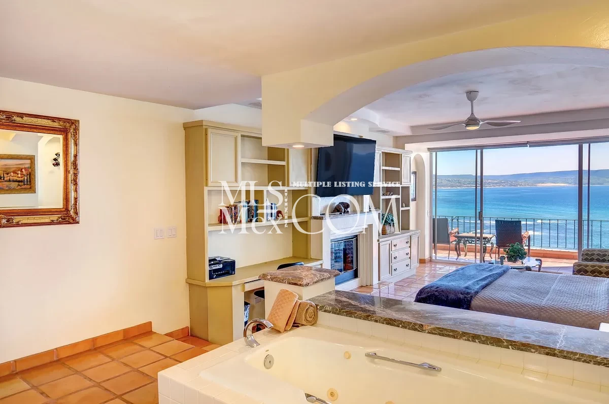 Luxury Oceanfront Condo for Rent in Club Marena, Rosarito | 2 🛏️ | Beachfront | Resort Amenities | Near San Diego