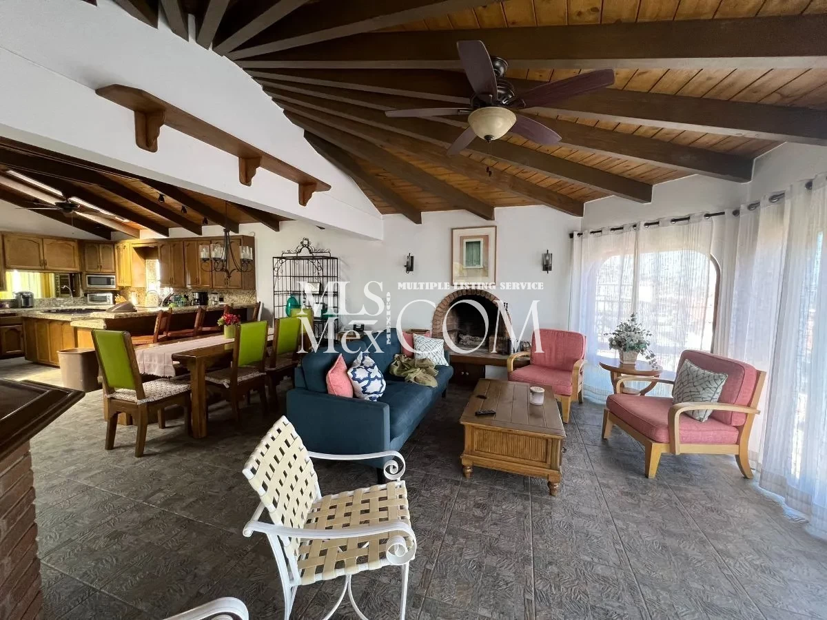 Luxury Oceanfront Villa for Rent in Las Gaviotas, Rosarito