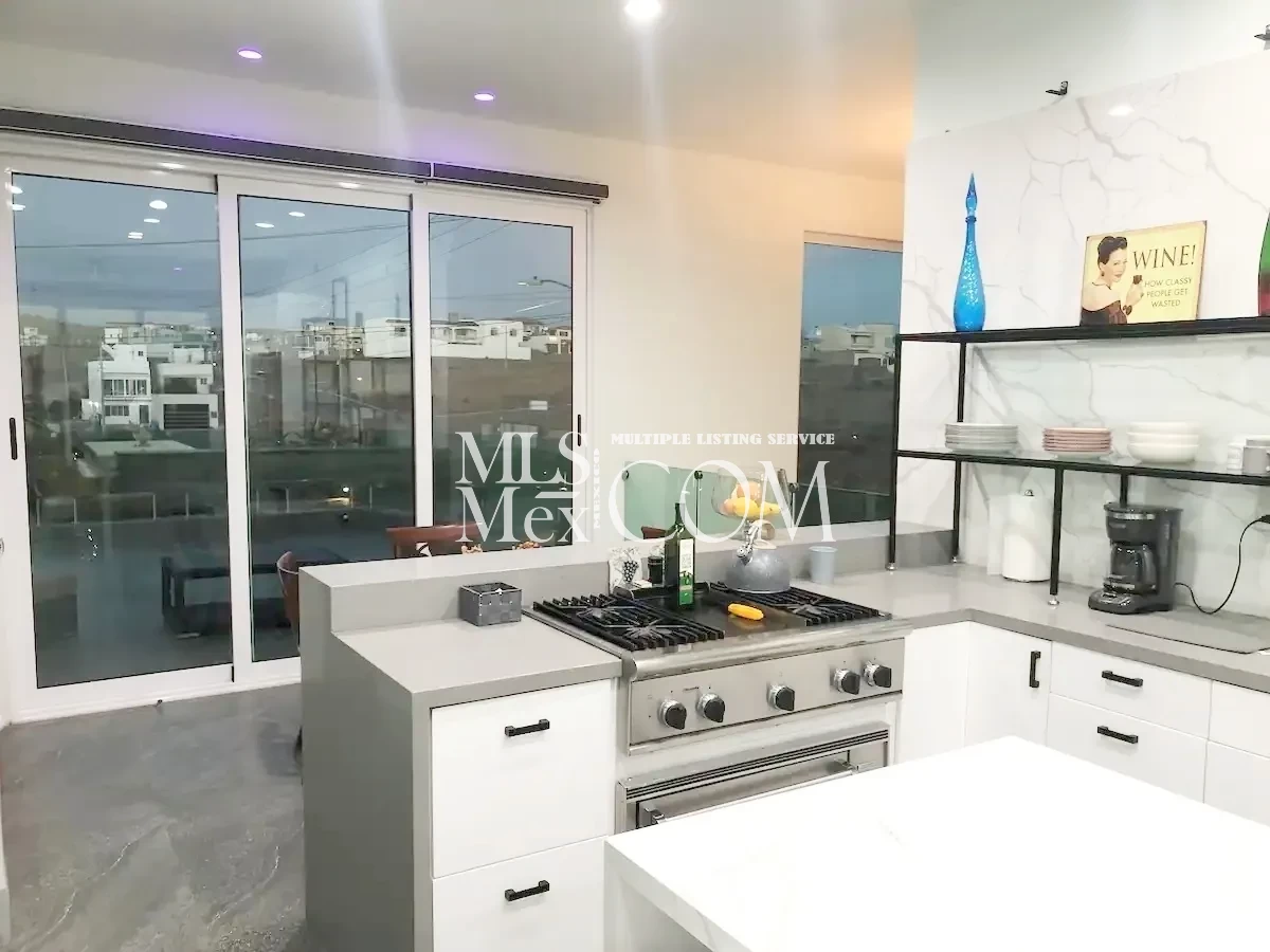 Luxury 3BR Ocean-View Home with Jacuzzi in Punta Azul, Rosarito 🇲🇽