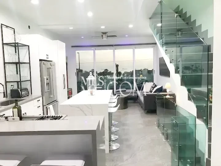 Luxury 3BR Ocean-View Home with Jacuzzi in Punta Azul, Rosarito 🇲🇽