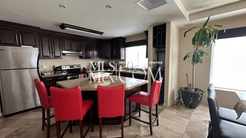 🌊 Luxury Oceanfront Condo for Rent at Riviera de Rosarito – Furnished 3BR in Downtown Rosarito