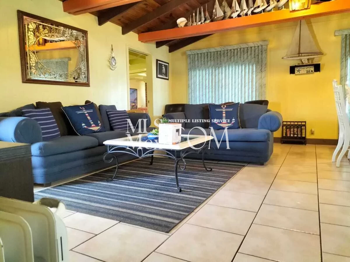 Vacation Rental Home in Quinta del Mar, Rosarito | 🛏️ 3 Bedrooms | Sleeps 11 | Walk to Beach | Resort Amenities