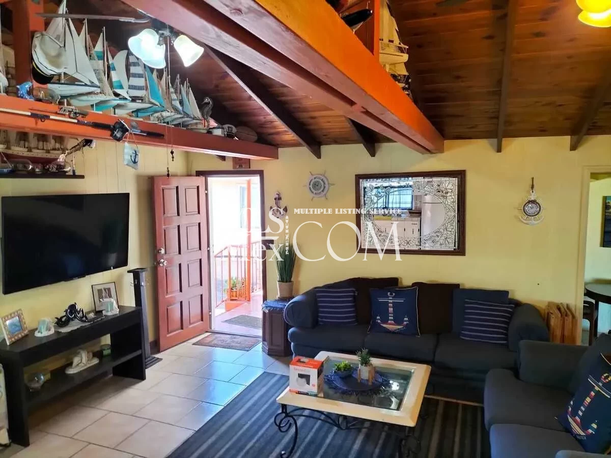 Vacation Rental Home in Quinta del Mar, Rosarito | 🛏️ 3 Bedrooms | Sleeps 11 | Walk to Beach | Resort Amenities
