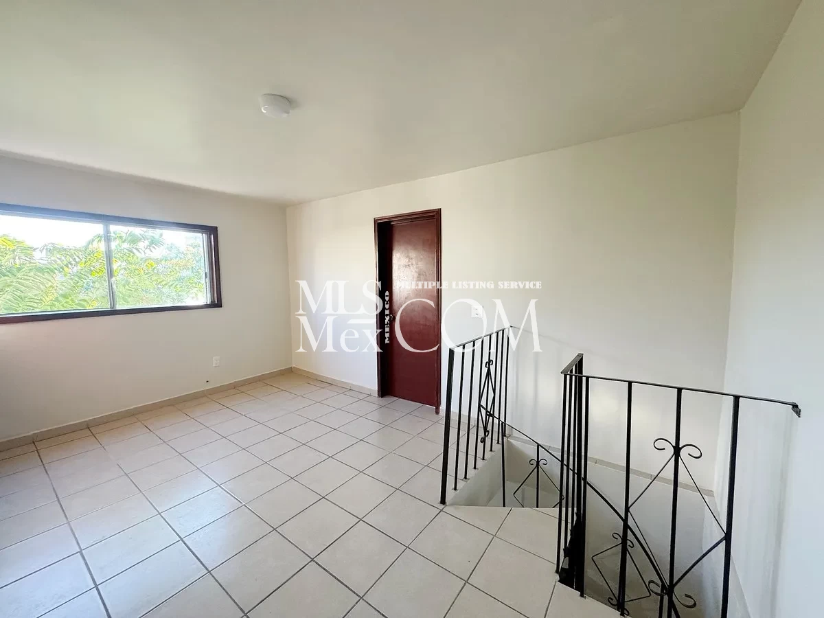 🏡 4-Bedroom Pet-Friendly House for Rent in Central Rosarito | $1,200 USD