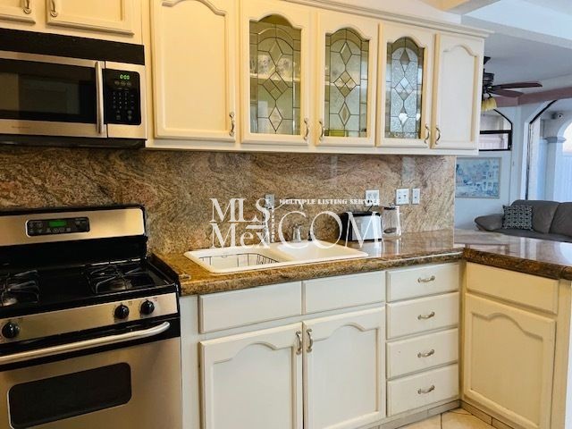 Oceanfront 2BR Home for Rent in Rosarito – Gated Community & Beach Access!