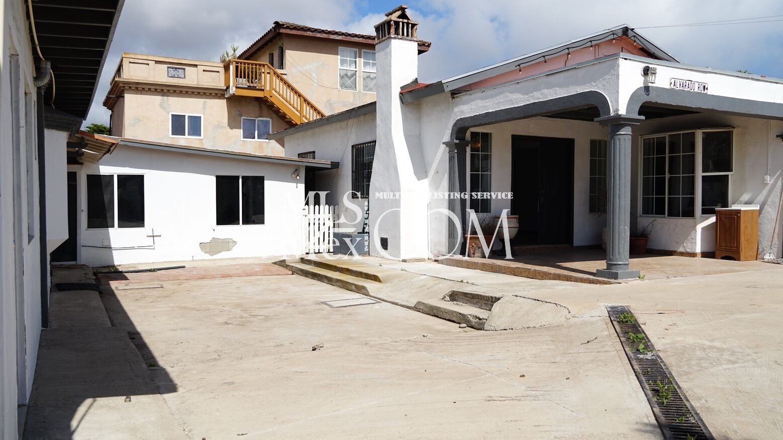 Multi-Unit Property for Rent in Terrazas del Pacífico – Ideal Investment or Multi-Family Living