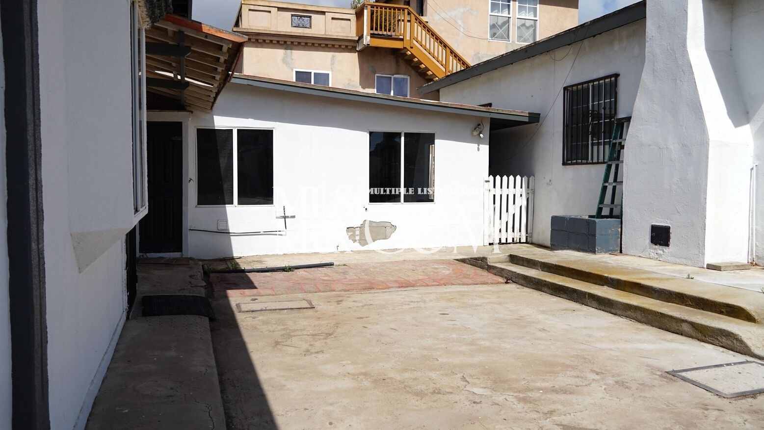Multi-Unit Property for Rent in Terrazas del Pacífico – Ideal Investment or Multi-Family Living